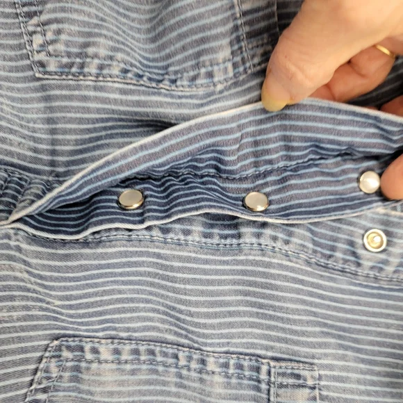 STANDARD GRACE WOMEN'S 3/4 SNAP UP LONG SLEEVE CHAMBRAY STONE WASH TOP SIZE M - Picture 8 of 11